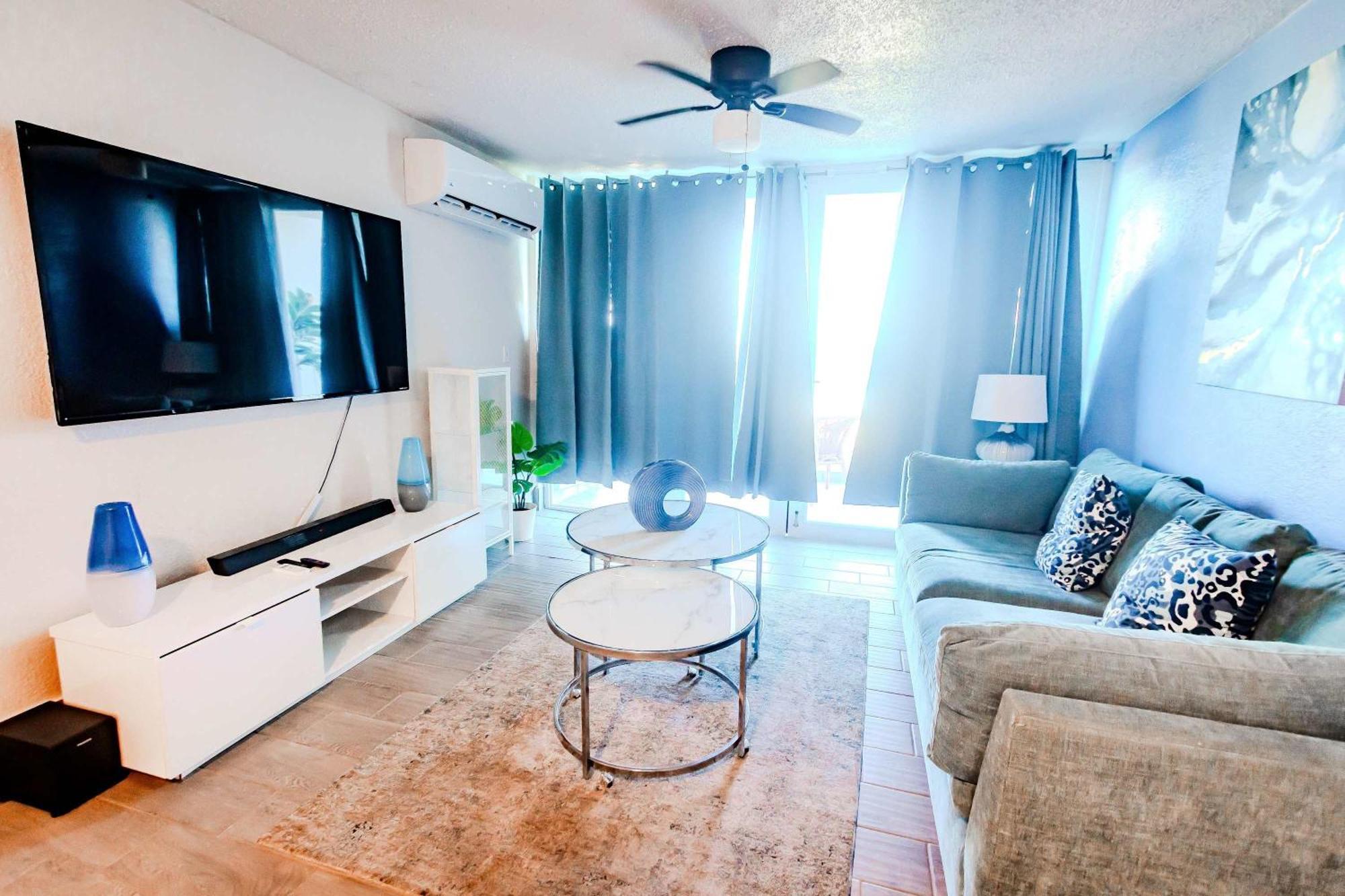 Sunset Paradise Cozy Beachfront Escape - Isla Verde San Juan Exterior foto