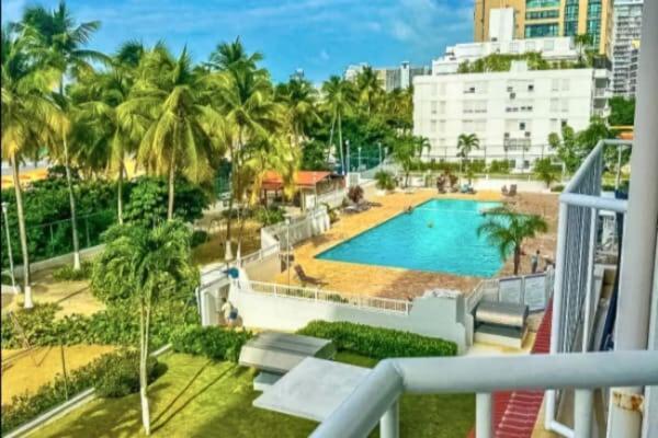 Sunset Paradise Cozy Beachfront Escape - Isla Verde San Juan Exterior foto